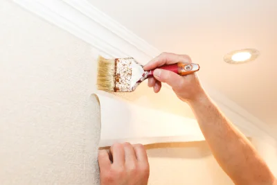 Pose de papier peint à Joch — revêtements muraux et toiles de verre